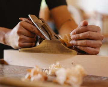 Curriculum da falegname: esempio di CV e consigli