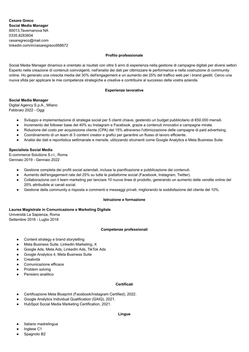 curriculum social media manager