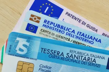 Patente nel curriculum + automunito CV significato